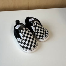 Charger l'image dans la galerie, Chaussures pour bébé Vans
