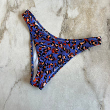Charger l&#39;image dans la galerie, Bas de bikini Freya
