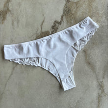 Charger l&#39;image dans la galerie, Culotte Simone Pérèle blanche
