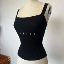 Charger l&#39;image dans la galerie, Camisole en laine Valentino - Les Mal-Aimés ❤️‍🩹
