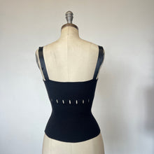 Charger l&#39;image dans la galerie, Camisole en laine Valentino - Les Mal-Aimés ❤️‍🩹
