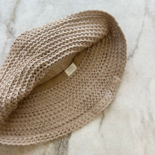 Charger l&#39;image dans la galerie, Chapeau Liz Claiborne
