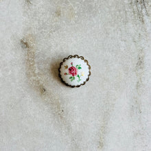 Charger l&#39;image dans la galerie, Broche fleur vintage
