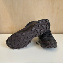 Charger l'image dans la galerie, Bottes de randonnées Salomon Cross Hike GTX pour femmes - Les Mal-Aimés ❤️‍🩹
