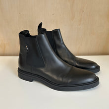 Charger l'image dans la galerie, Bottes pour homme Boss Chelsea Calev
