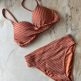 Maillot de bain bikini torsadé Beach Life