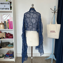 Charger l'image dans la galerie, Foulard bleu Cristian Chenail
