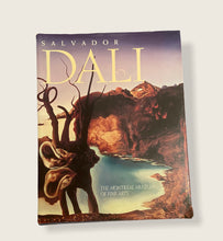 Charger l&#39;image dans la galerie, Livre Savaldor Dali The Montreal Museum of Fine Arts
